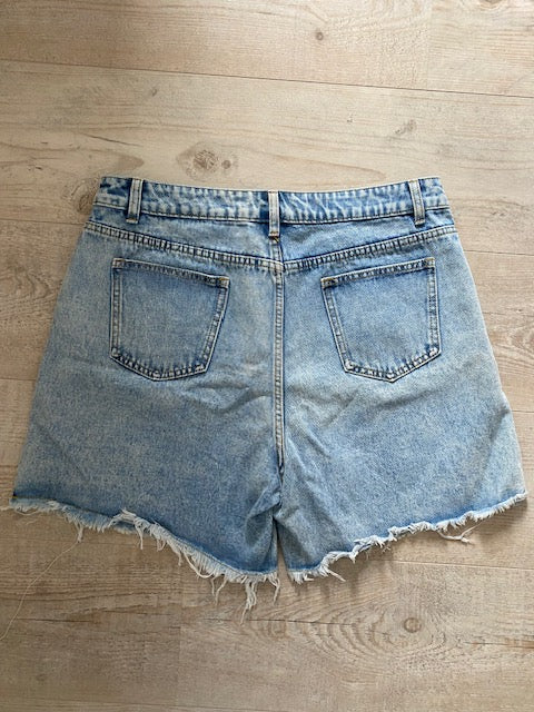 Jeans short maat XL lichtblauw denim