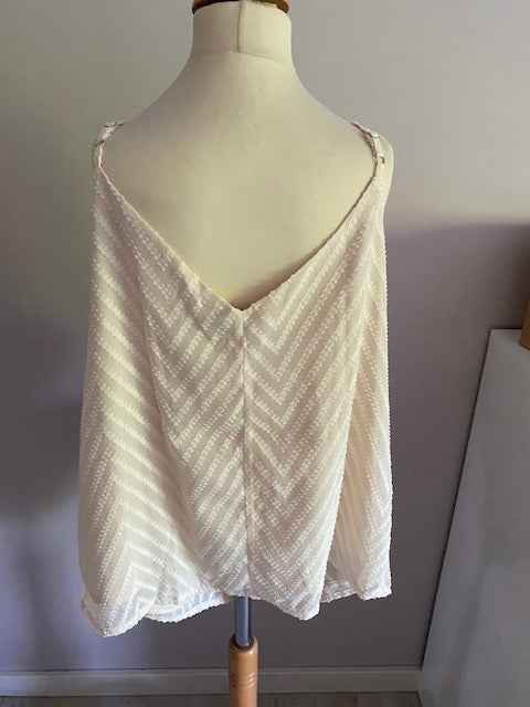SHEIN top maat 40/42 L ecru elegant & luchtig
