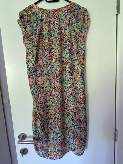 CKS jurk kleurrijke bloemenprint maat S 36 inclusief onderjurk