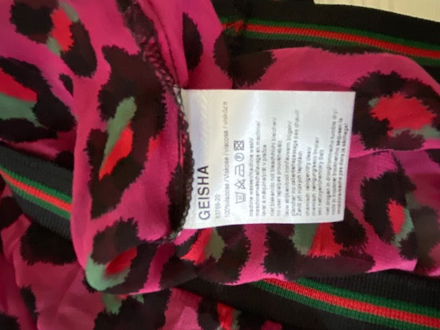 Geisha blouse shirt fuchsia met panterprint maat 38 M